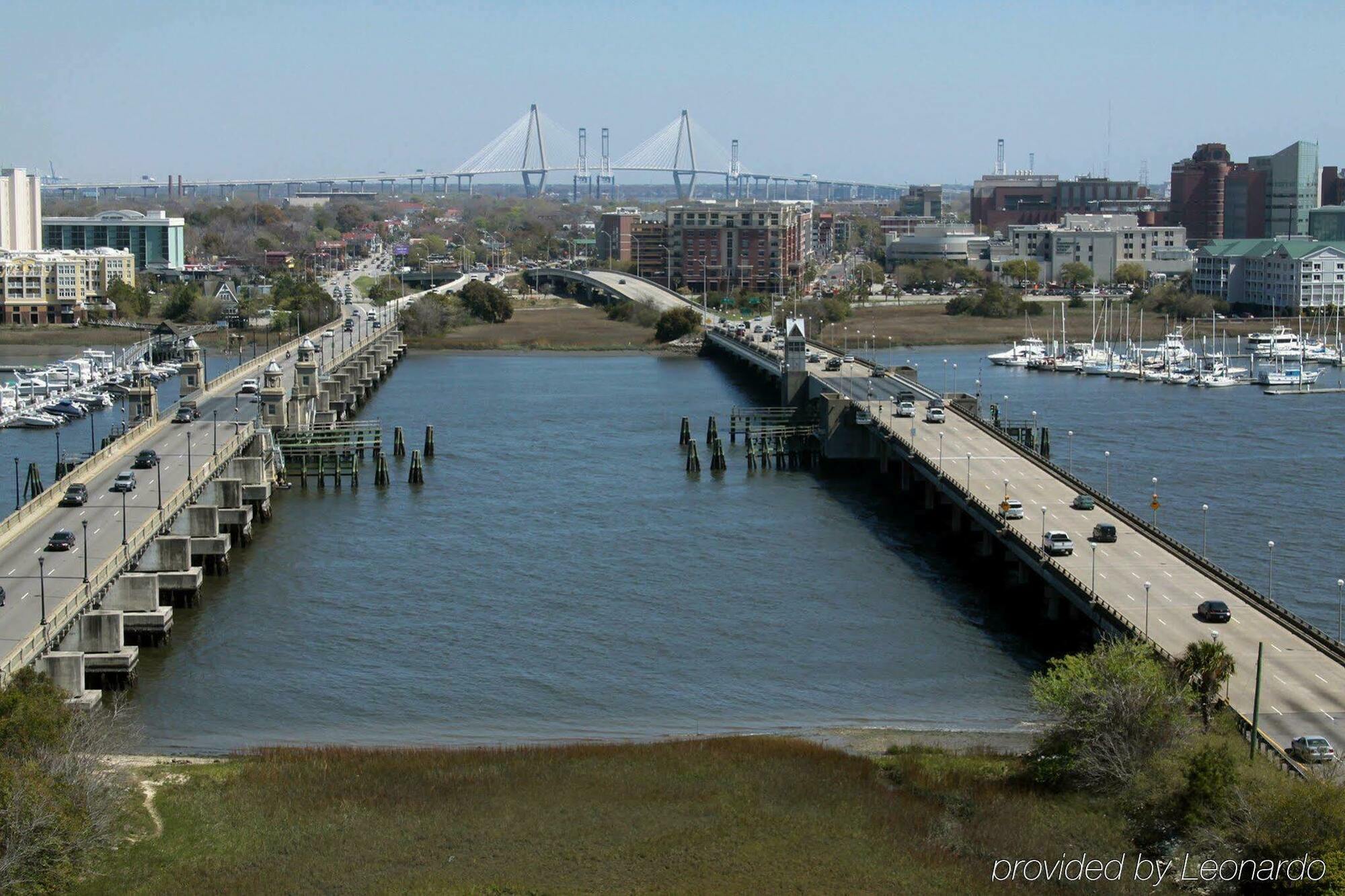 Holiday Inn Charleston-Riverview, An Ihg Hotel Dış mekan fotoğraf